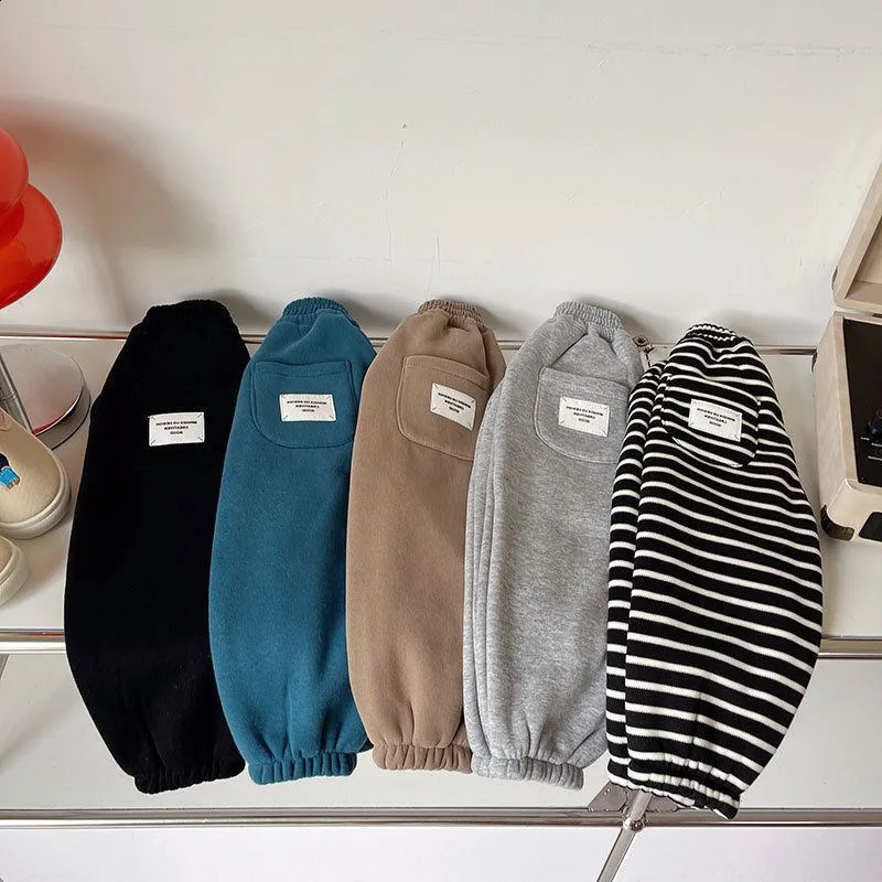 1-5Y Boys Autumn Winter Preschool Baby Pants Thick Velvet Letter Label Trouser Casual Soft Cotton Childrens Pants 241121