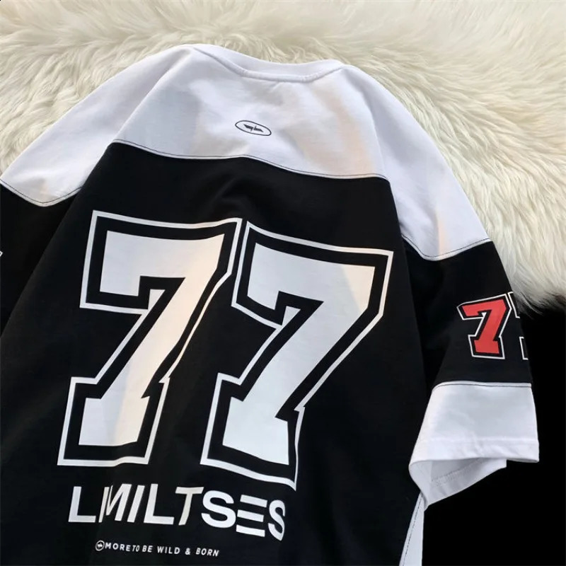 Mens round neck short sleeved T-shirt summer American hip-hop retro college style trend Harajuku T-shirt 241118