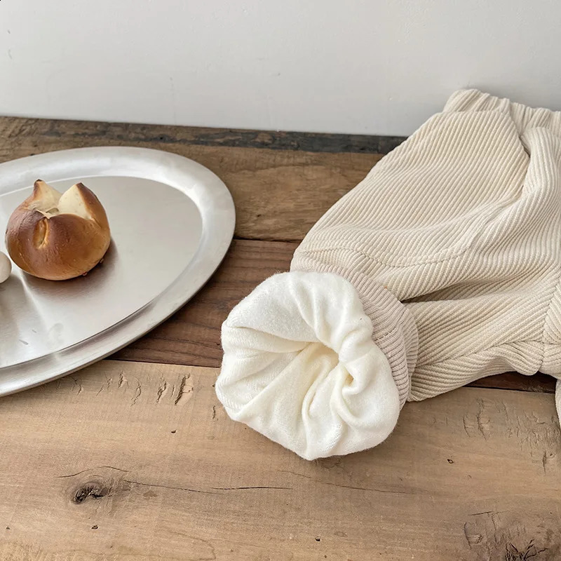 Winter Baby Velvet Thick Casual Pants Solid Color Preschool Girls Wool Trouser Baby Warm Pants Childrens Clothing 241121