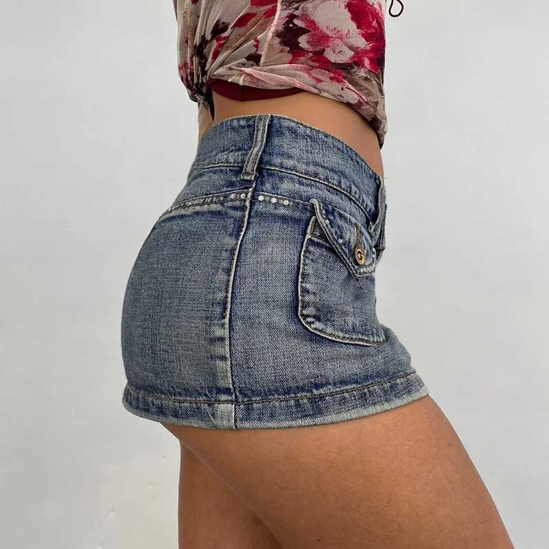 Skirts Xingqing Summer Women Mini Denim Skirts 2000s Aesthetic Rhinestone High Waist Flap Pocket Short Jean Skirts Vintage Strtwear Y240420