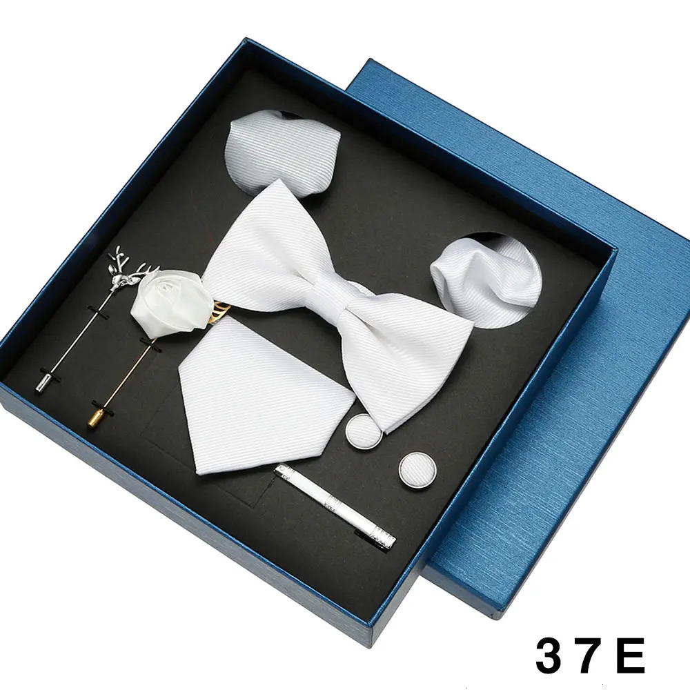 Bow Tie Mens Tie Gift Set Peach Pink Wedding Ties For Men Necktie Bowtie Silk Set Brooches Cufflinks Tie Clip Suits For Husband 240412