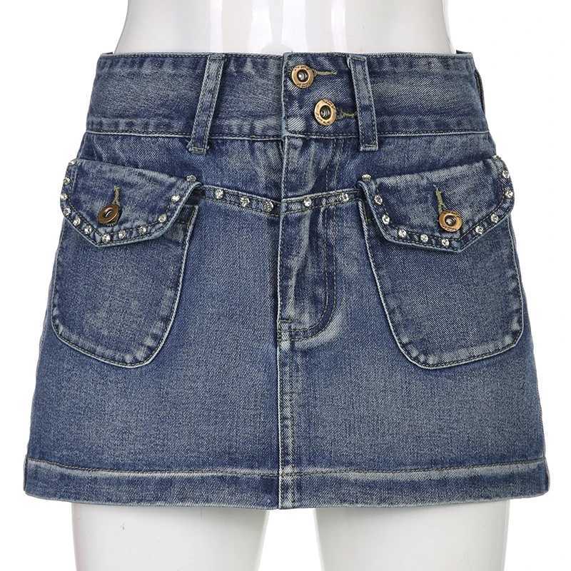 Skirts Xingqing Summer Women Mini Denim Skirts 2000s Aesthetic Rhinestone High Waist Flap Pocket Short Jean Skirts Vintage Strtwear Y240420