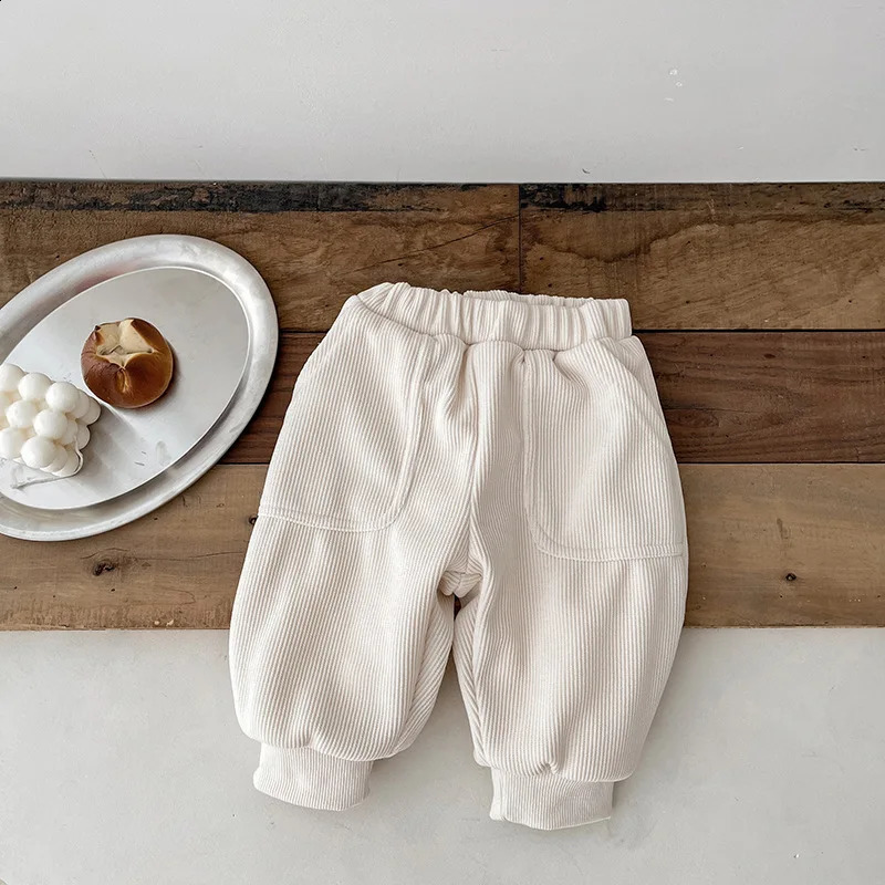 Winter Baby Velvet Thick Casual Pants Solid Color Preschool Girls Wool Trouser Baby Warm Pants Childrens Clothing 241121