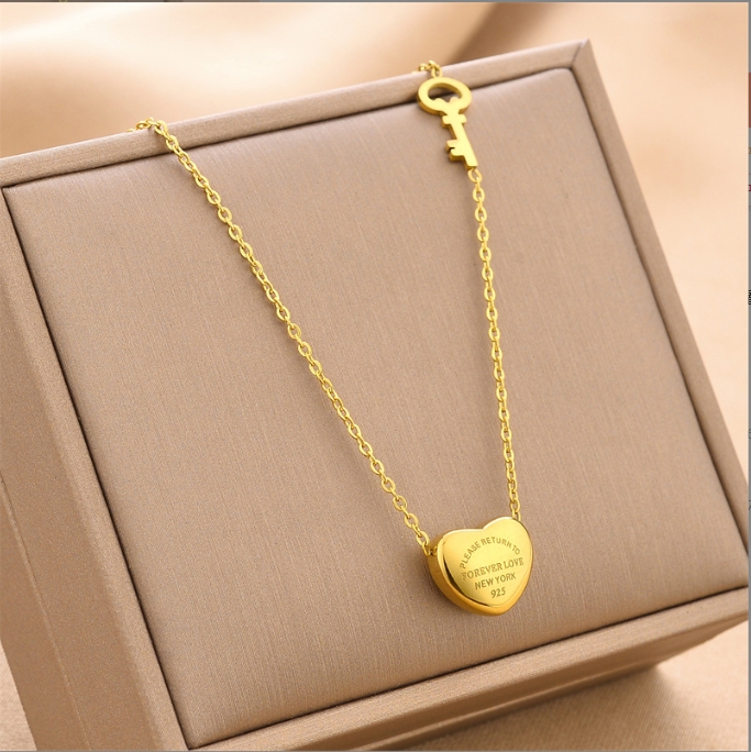 Fashion Magnetic titanium Steel Necklace Love Key Women's necklace Heart-shaped niche design Lady Necklace Jewelry Girl Festival Gift