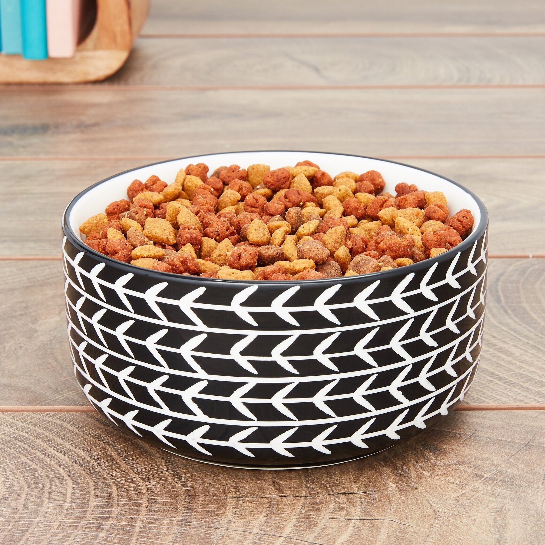 Signature Housewares Black Arrow Non-Skid Ceramic Dog & Cat Bowl