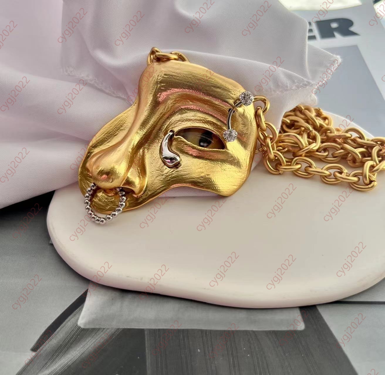 Devil's Eye Necklace Tassels Earring Three-Dimensional Features Nose Bracelet Brooches Pins Fashion Show Heavy Industry High Quality Schiaparelli