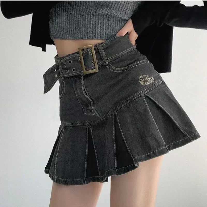 Skirts Summer Japanese Y2k Denim Pleated Mini Skirt Vintage Sexy High Waist A-line Belt Blue Black Women Embroidery Jean Short Skirt Y240420