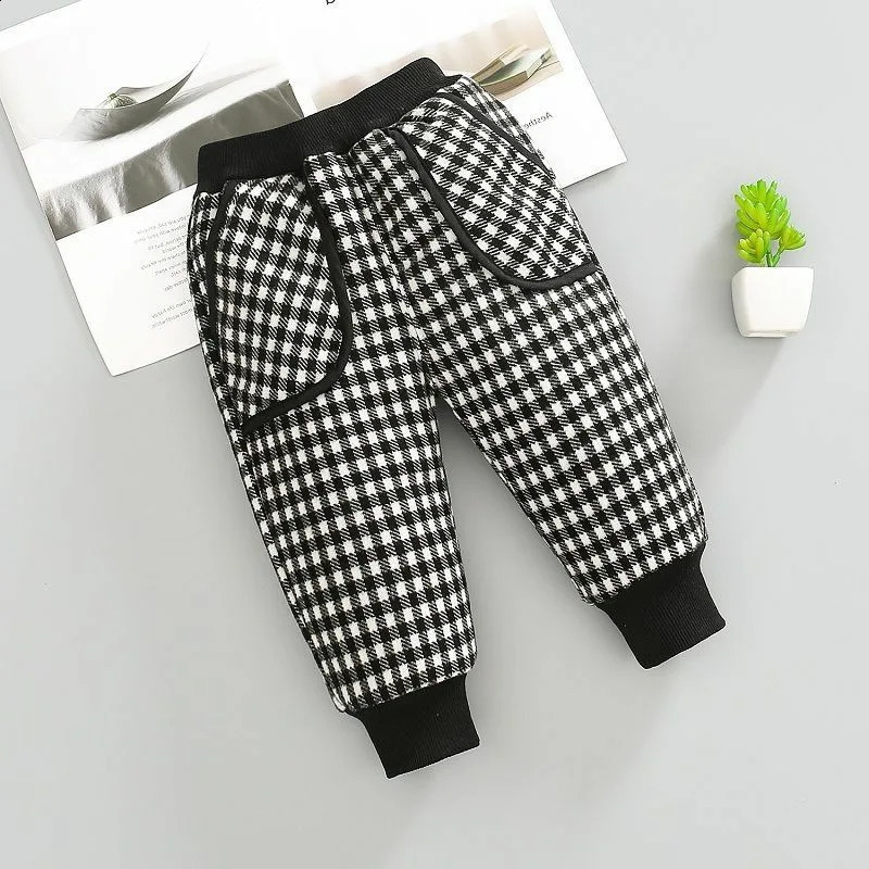 Winter jogging pants for baby girls cotton padded thick plain weave baby boys casual splicing cotton baby pants 241121