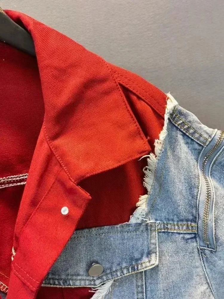 In the spring of South Korea will produce two BF wind tunnels with loose contrasting color stitching a thick edged denim jacket and womens fashion 241