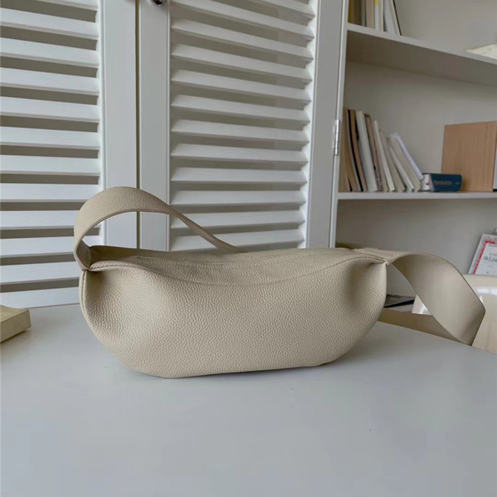 Women's Trend Genuine Leather Shoulder High Quality Crossbody Brand Cow Skin Saddle Female Wide Strap Hobos Bag Check BagVoyage