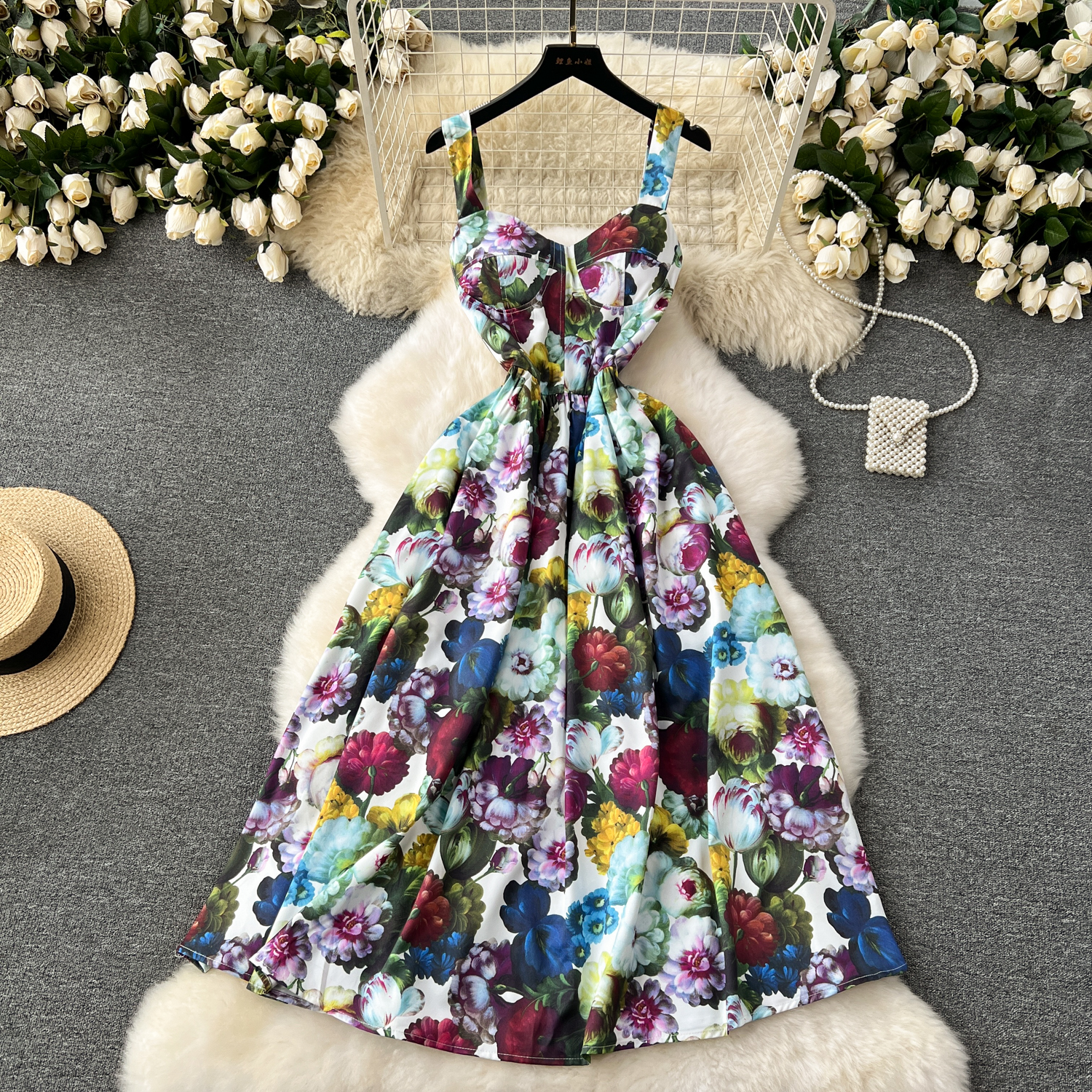 2024 Casual Dresses Summer Runway Beach Spaghetti Strap Dress Womens V-Neck Sleeveless Cup Padded Flower Print Holiday Party Vestidos