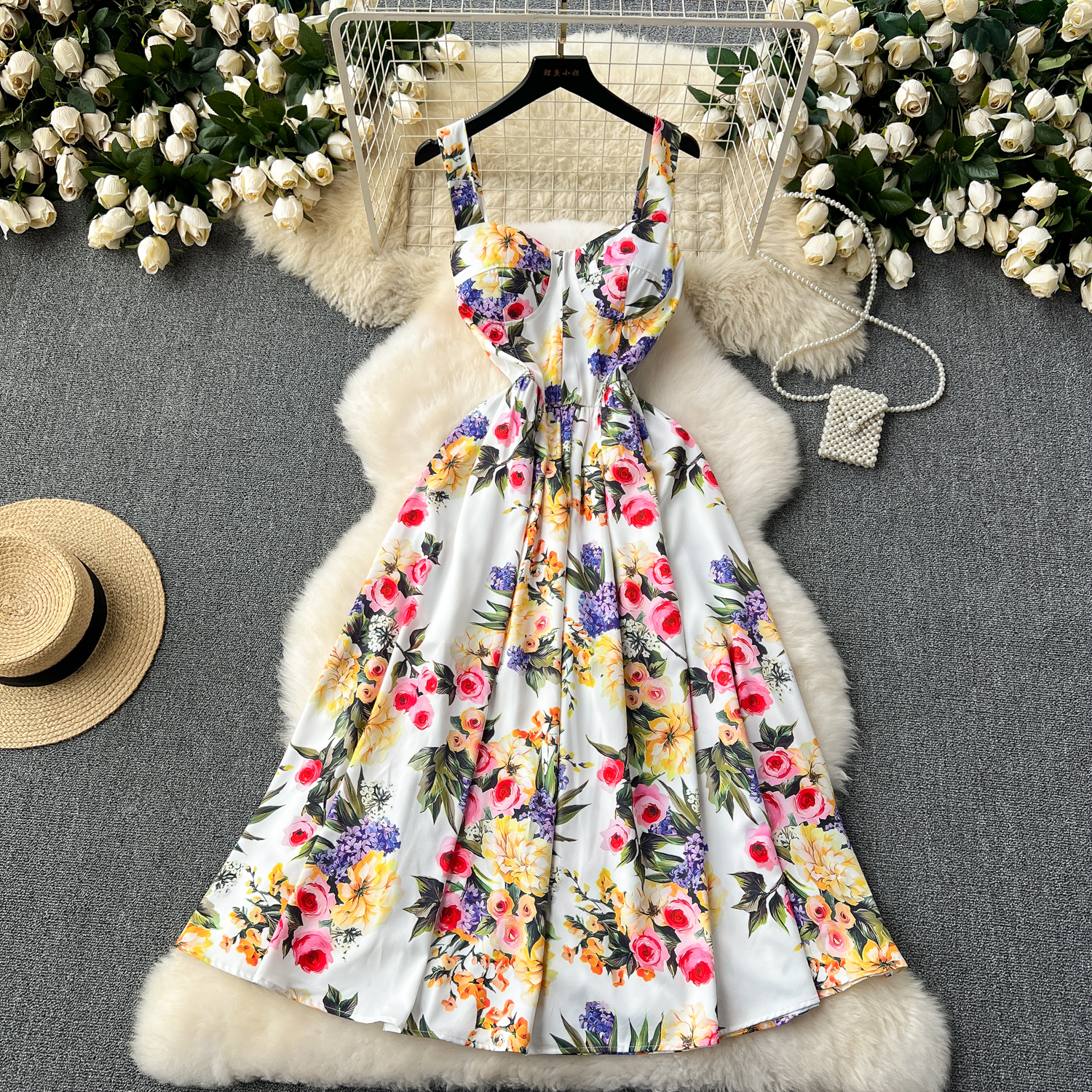 2024 Casual Dresses Summer Runway Beach Spaghetti Strap Dress Womens V-Neck Sleeveless Cup Padded Flower Print Holiday Party Vestidos