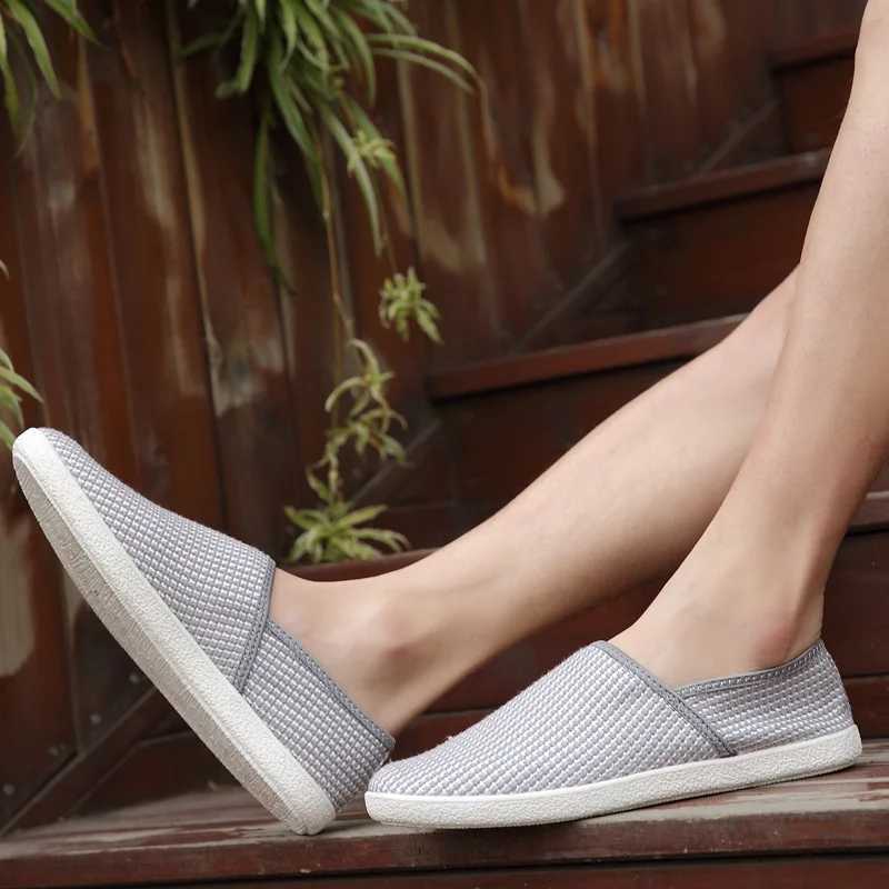 Linen breathable casual flat shoes mens canvas Loafers Fi mens canvas shoes slippery fisherman driving shoes white shoes M241120