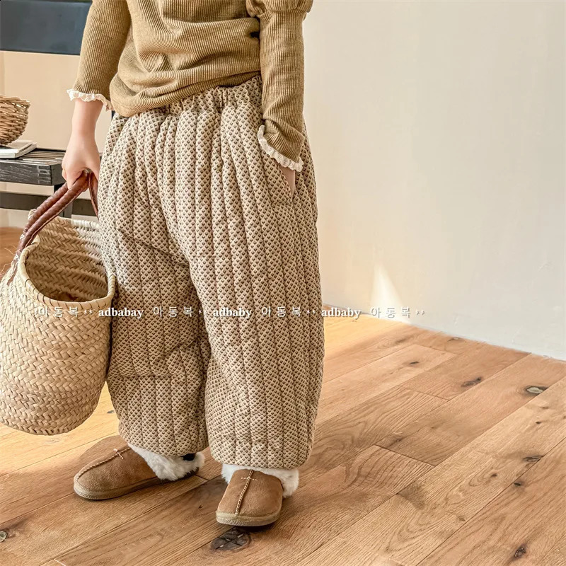 Winter Baby and Velvet Thick Mens Fashion Printed Girls Casual Pants Preschool Boys Warm Harem Pants Baby Clothing 241121