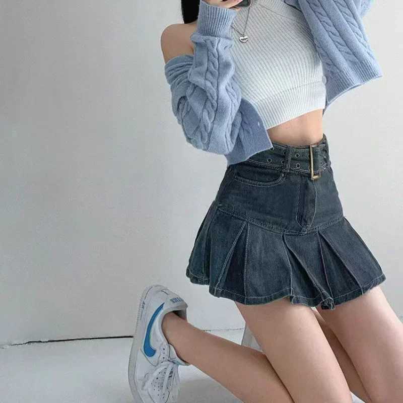 Skirts Summer Japanese Y2k Denim Pleated Mini Skirt Vintage Sexy High Waist A-line Belt Blue Black Women Embroidery Jean Short Skirt Y240420