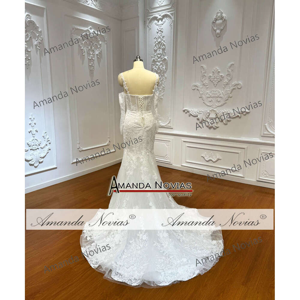 Speghetti Customized Straps With Off The Shoulder Sleeve IN Mermaid Wedding Dress