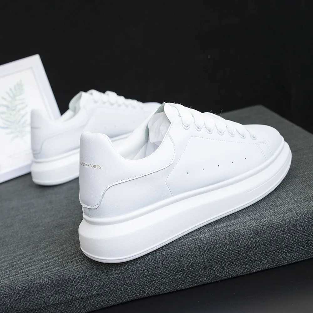 2025 new designer casual sports shoes suitable for mens and womens breathable tennis shoes casual white shoes Loafers shoes Board shoes M250418