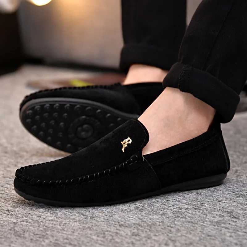 Mens sports shoes South Korea Versi new casual driving shoes anti slip lightweight mens Zapatillas De Hbre M241120