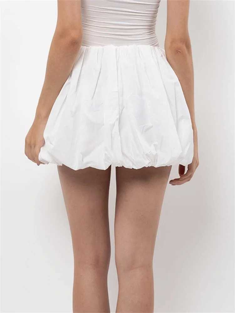 Skirts Womens Mini Lantern Skills Elastic Waist Solid Short Pufll Skills 2024 Summer Casual Loose Y2K Skills T-shirt Y240420