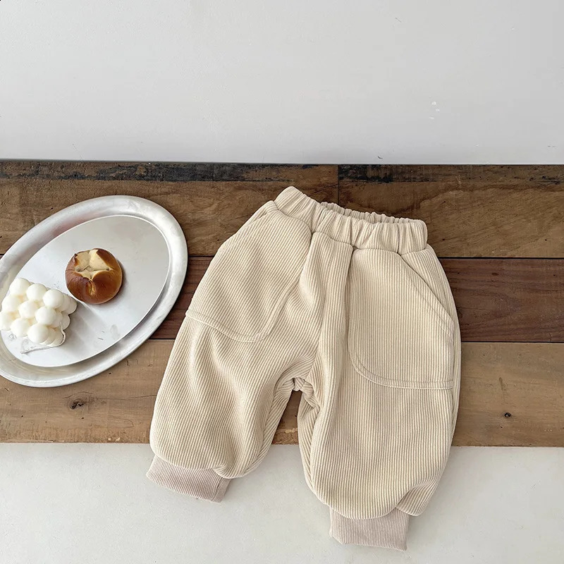 Winter Baby Velvet Thick Casual Pants Solid Color Preschool Girls Wool Trouser Baby Warm Pants Childrens Clothing 241121