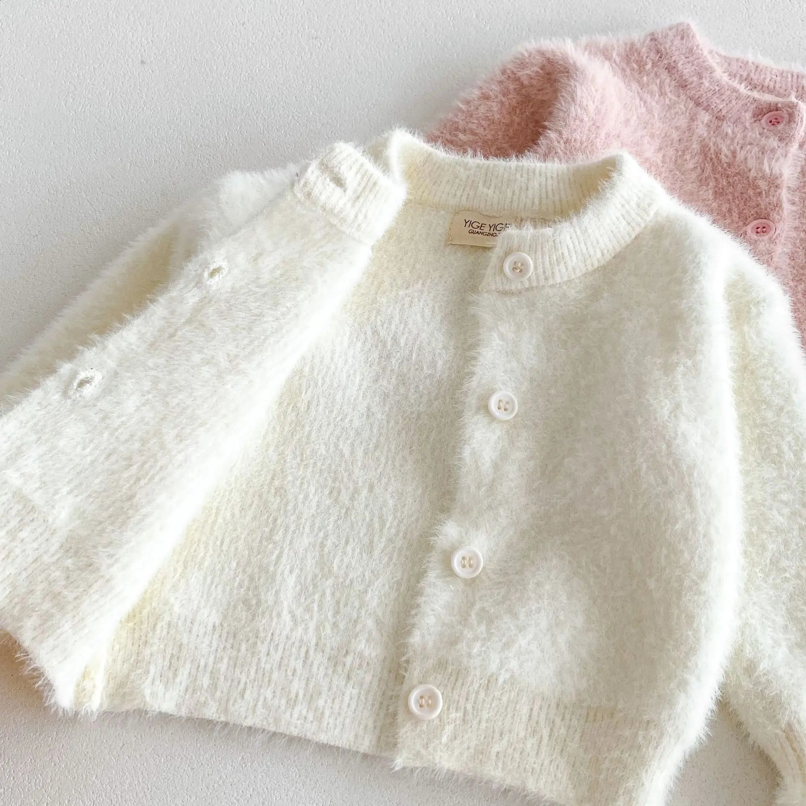 Autumn/Winter Childrens and Baby Mink Clothing Set 2 pieces solid color knitted top and shorts for infants and toddlers 241121