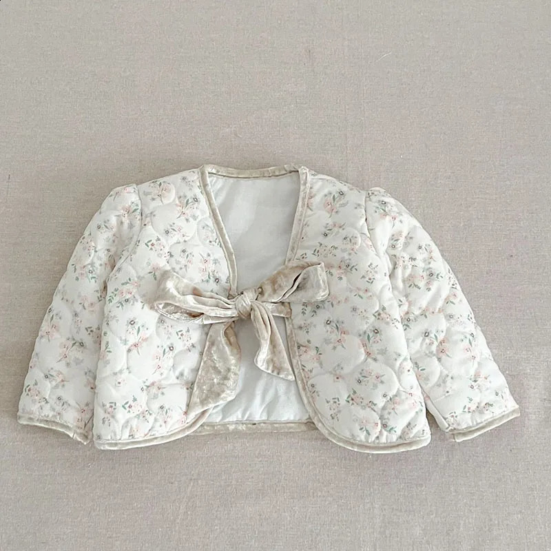 Winter born baby girl clothing set long sleeved printed thick cardigan wool sweaterjumpsuit childrens baby clothing set 241121