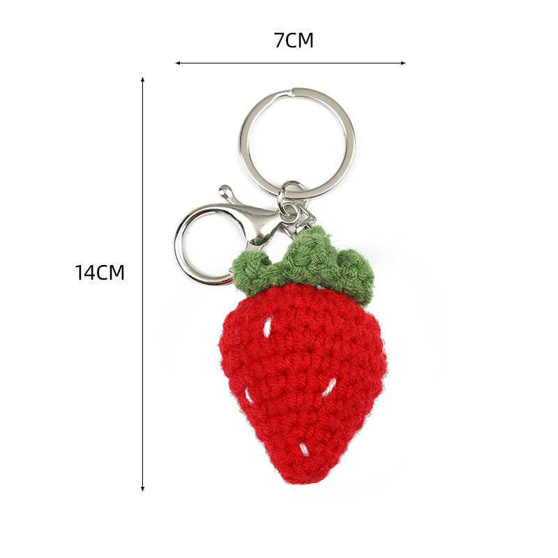 Cute Knitting Fruit Keychain Creative Knitted Strawberry Car Keys Keychain Wholesale Weaved Avocado Keyrings for Bag AccessoriesL240729