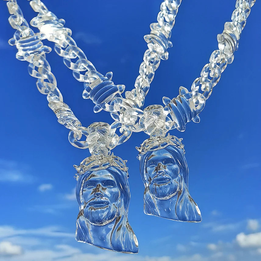 Trendy Transparent Clear Acrylic Big Juese Pendant Necklace for Men Hiphop Brambles Wire Jesus Christ Necklaces Male Jewelry 241120