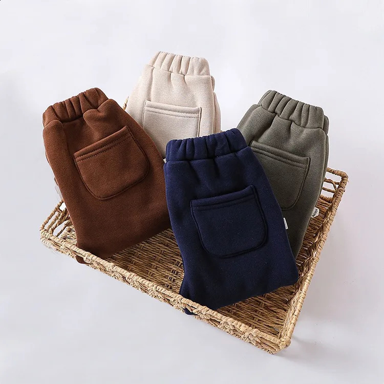 Autumn and Winter Outdoor Ins born Boys Pants Solid Plush Elastic Waist Thin Cotton Baby Pants Straight Baby Pants 241121
