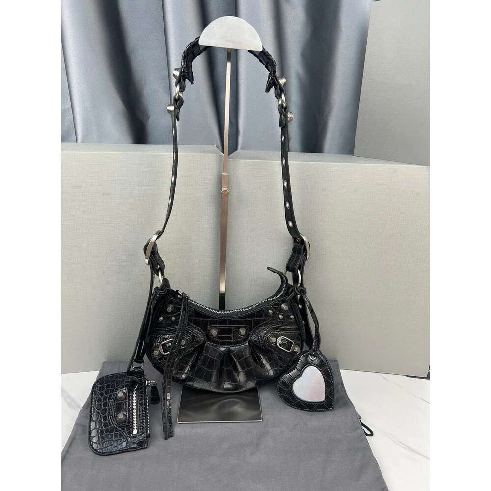 luxury Designer Le CAGOLE Motorcycle Shoulder Bags Genuine Leather Women Fashion Half-moon Tote Bag Dia Black High Quality r32