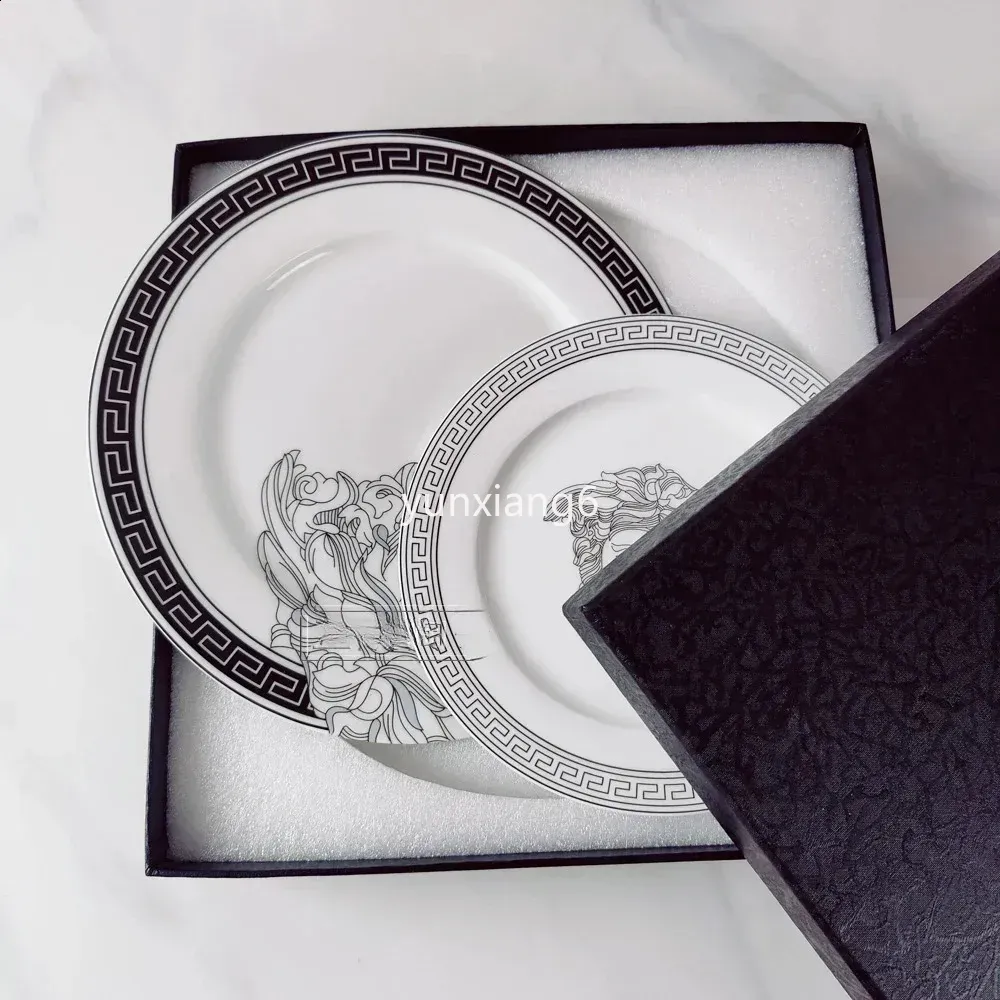 Vintage Ceramic Plate 8-inch 10 inch Creative Bone Chinese Western Beef Dessert Salad Plate Kitchen Party Gift Box Set