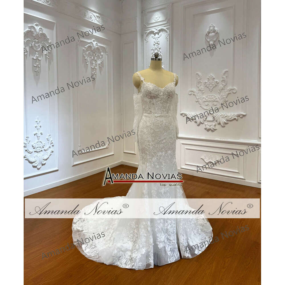 Speghetti Customized Straps With Off The Shoulder Sleeve IN Mermaid Wedding Dress