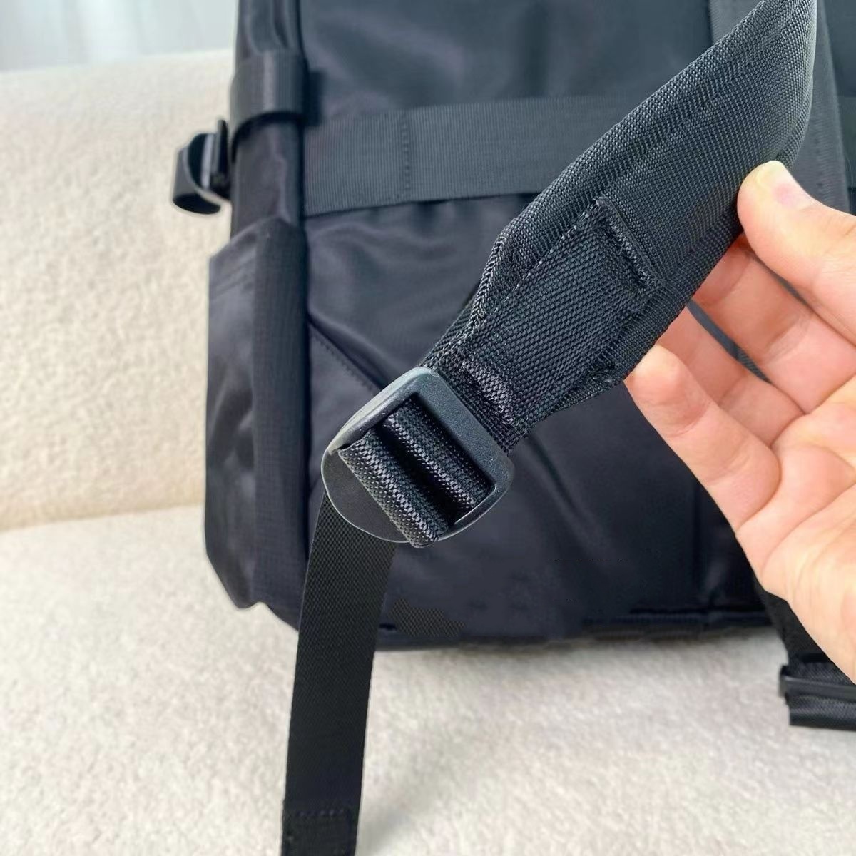 2025--backpack 22L men women sports leisure multi-storage shoulder outdoor computer bag Outdoor Bag for Studen Casual Daypack Yoga Gym Backpack School