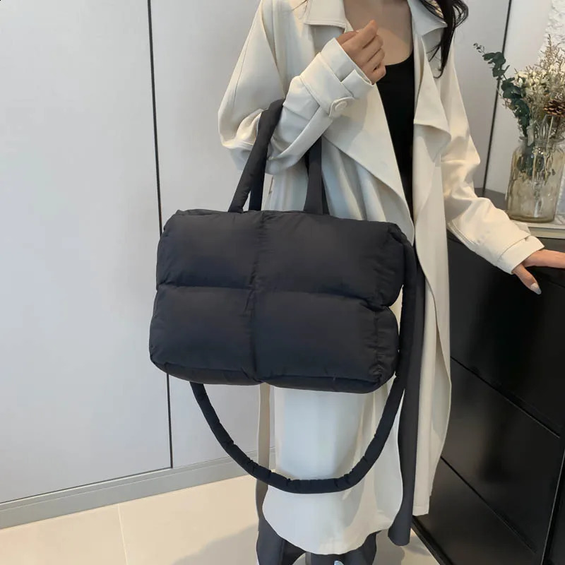 Puffer Tote Bag Large Quilted Satchel Purse Lightweight Crossbody Bag Soft Padded Pillow Shopper Bag for Women Work Travel 250120