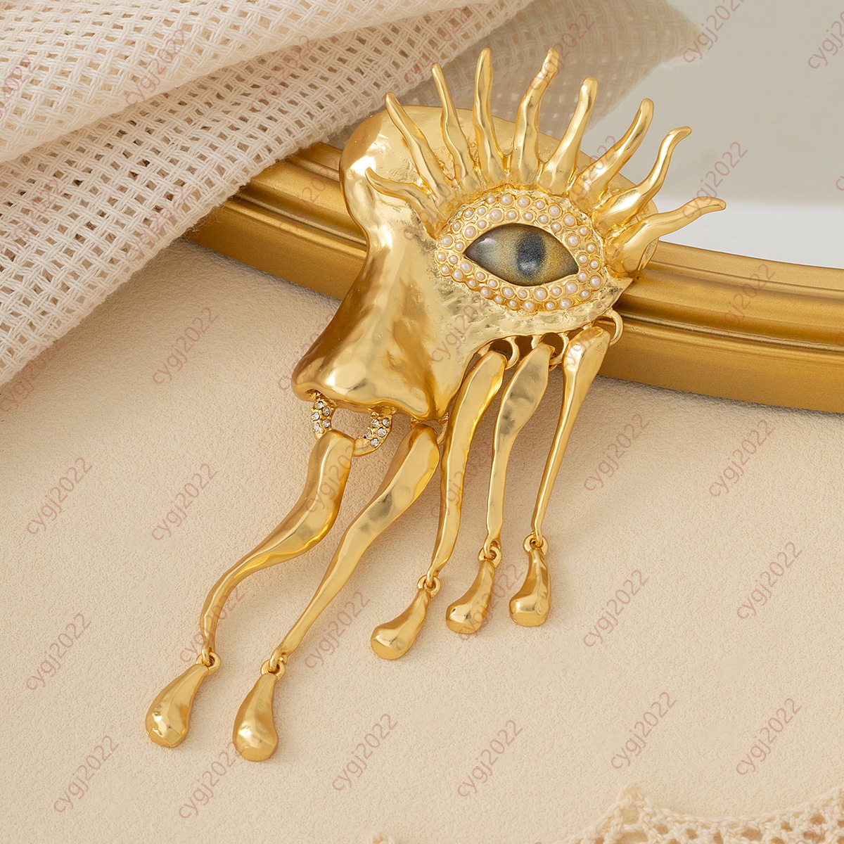 Devil's Eye Necklace Tassels Earring Three-Dimensional Features Nose Bracelet Brooches Pins Fashion Show Heavy Industry High Quality Schiaparelli