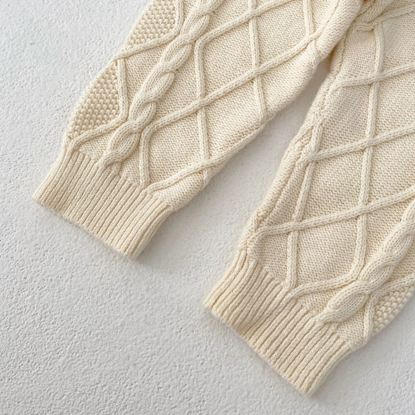 0-3T born Baby Boys and Girls Winter Clothing Knitted Warm Baby Pants Thick Sweater Trouser Casual Stretch Set 241121