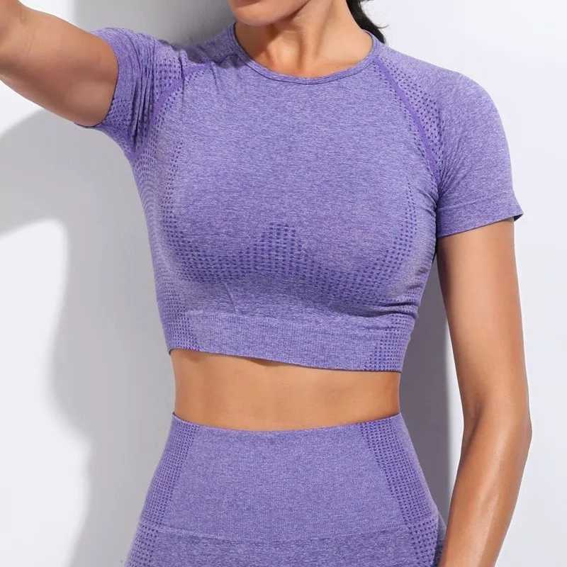 Womens seamless yoga T-shirt fitness crop top sports gym shirt short sleeved quick drying yoga T-shirt sportswear womenXJ250410