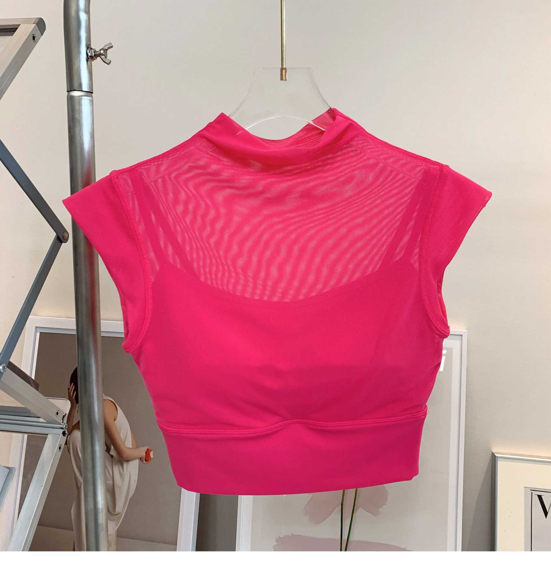 Womens padded mesh yoga shirt with sexy tight neckline and shock-absorbing sports T-shirt for running and fitness yoga topXJ250410