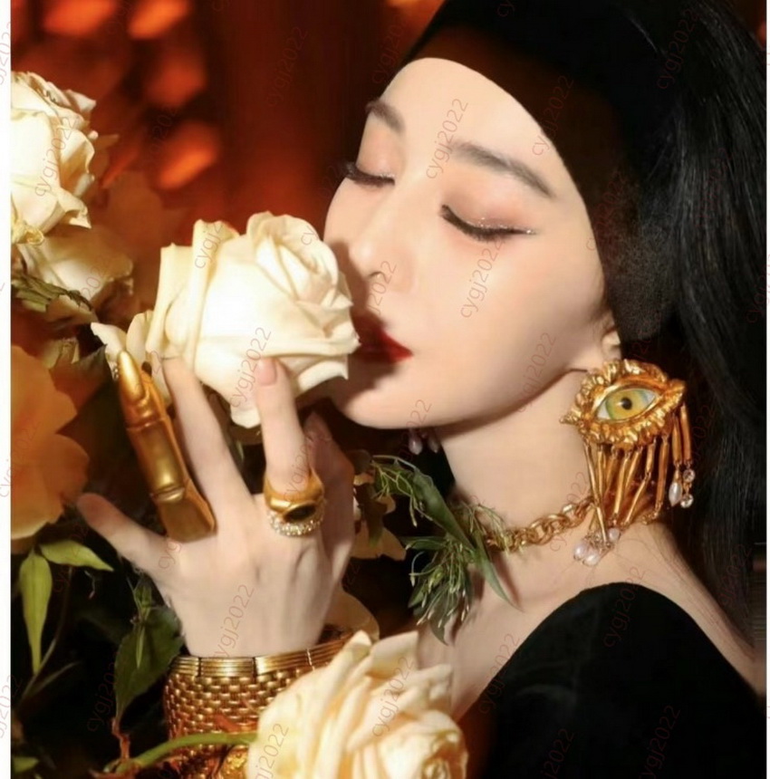 Fashion Schiaparelli Devil's Eye Open Rings Vintage Brass Free Size Ring Finger Cots Hiphop Street Party Christmas Festival G