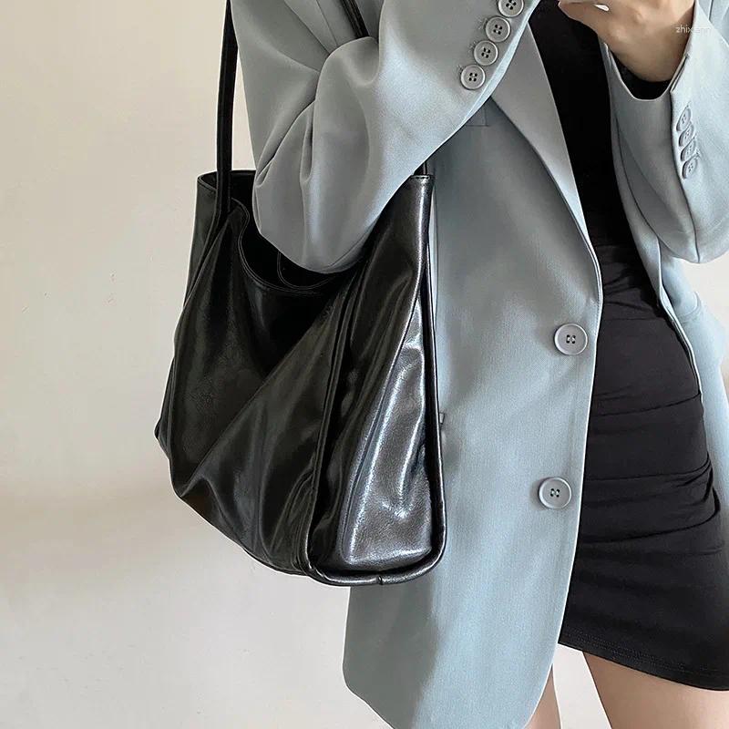2025 NEW Evening Bags Large Capacity For Women In Glossy Handheld College Student Class Simple And Casual Underarm Shoulder zhanyishengli