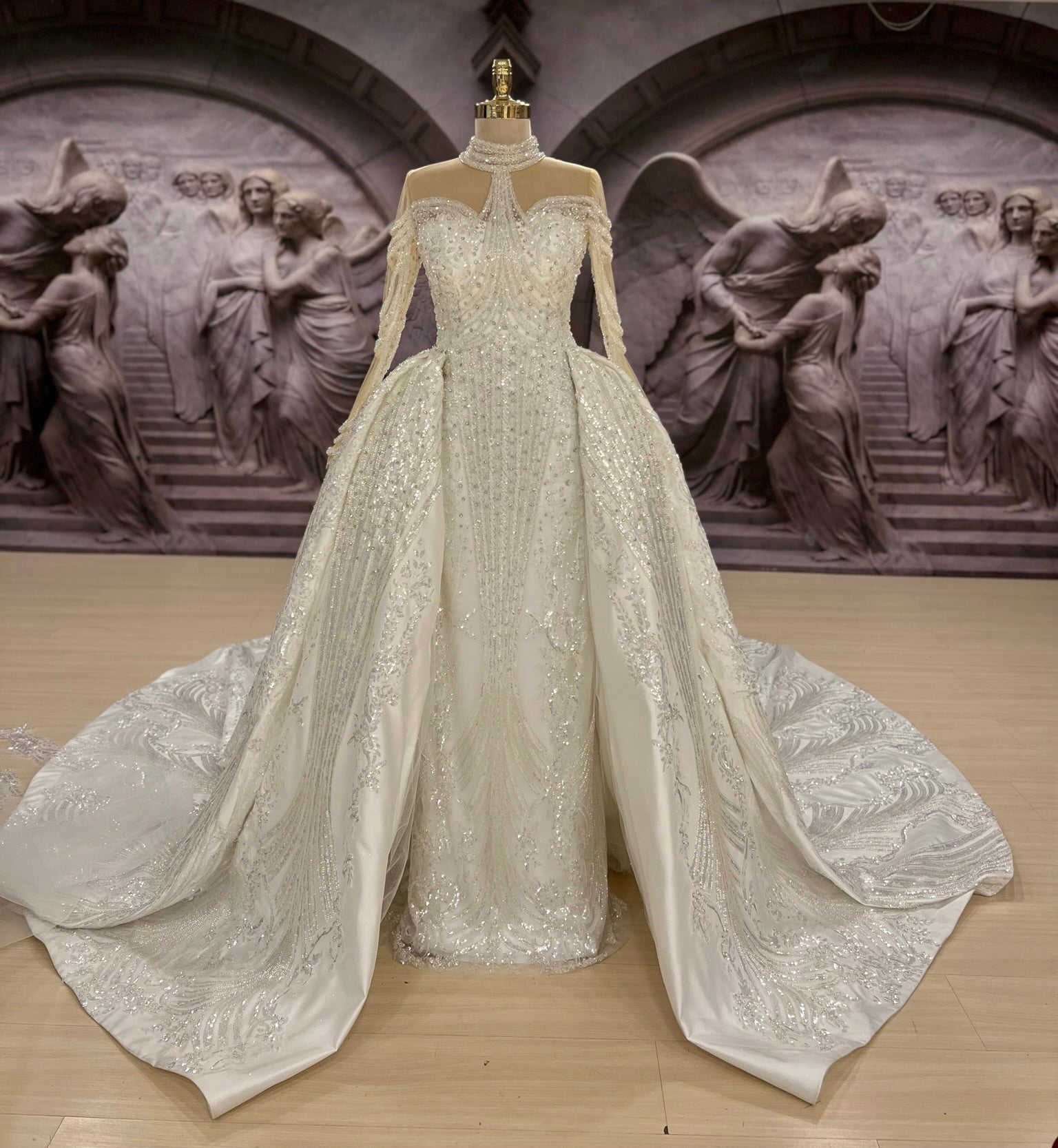 Vintage A-Line Women Wedding Dress High Collar Long Sleeves Bridal Gowns Sequins Detachable Train Dress Custom Made
