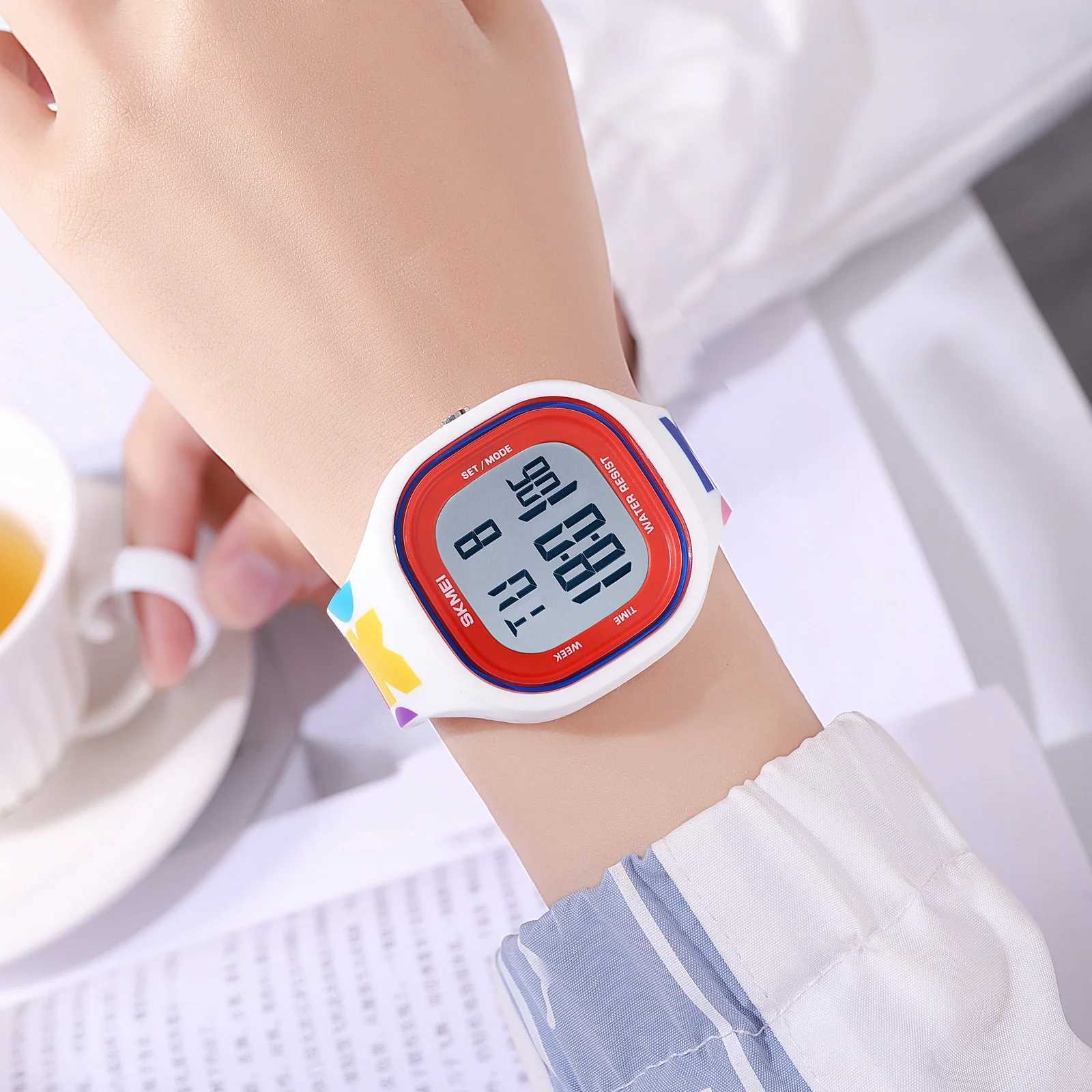 SKMEI Youth Cool Vitality Stopwatch Digital Sports Watch Mens Fashion 5Bar Waterproof Watch X241122