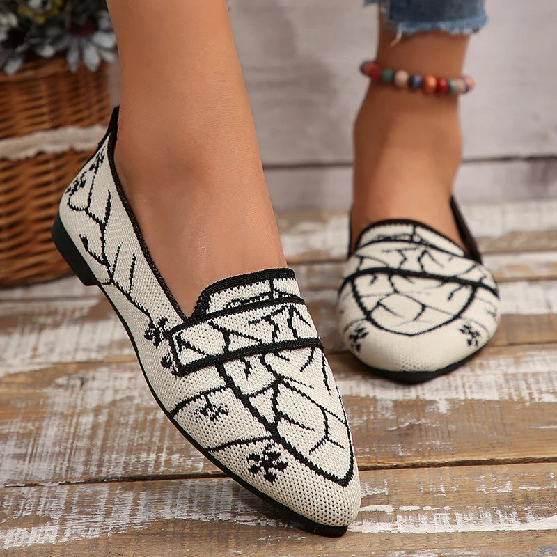 Womens Chinese Style Breathable Knitted Flats 2025 Spring Bamboo Embroidery Flat Loafers Woman Slip On Pointed Toe Casual Shoes 241122