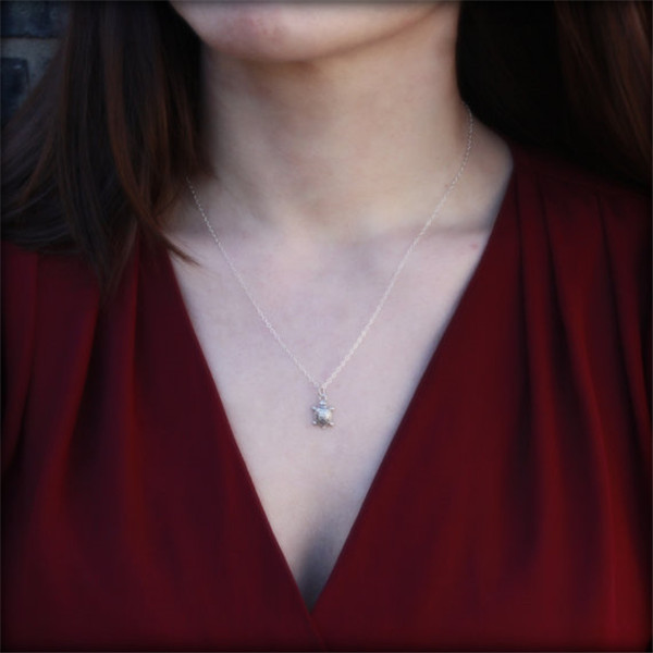 10PCS Gold Silver Tiny Sea Turtle Charm Necklace Dainty Tortoise Necklaces Lucky Bone Turtle Necklaces for Beach Party