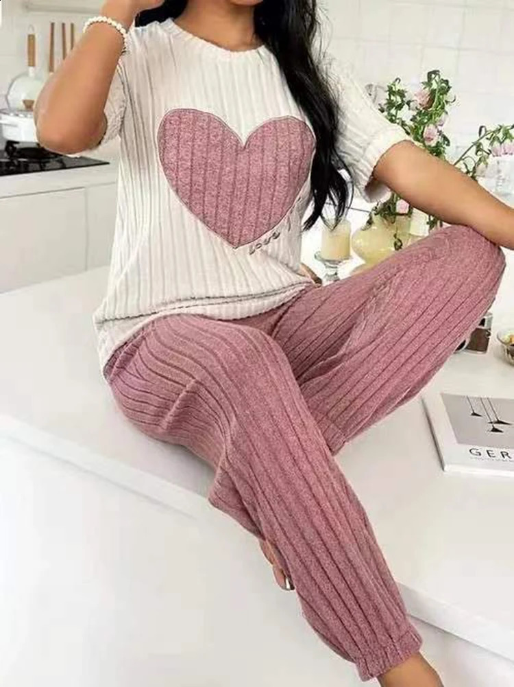 Womens style pajamas set heart pattern short sleeve shirt trousers twopiece simple and lovely casual home wear 241121