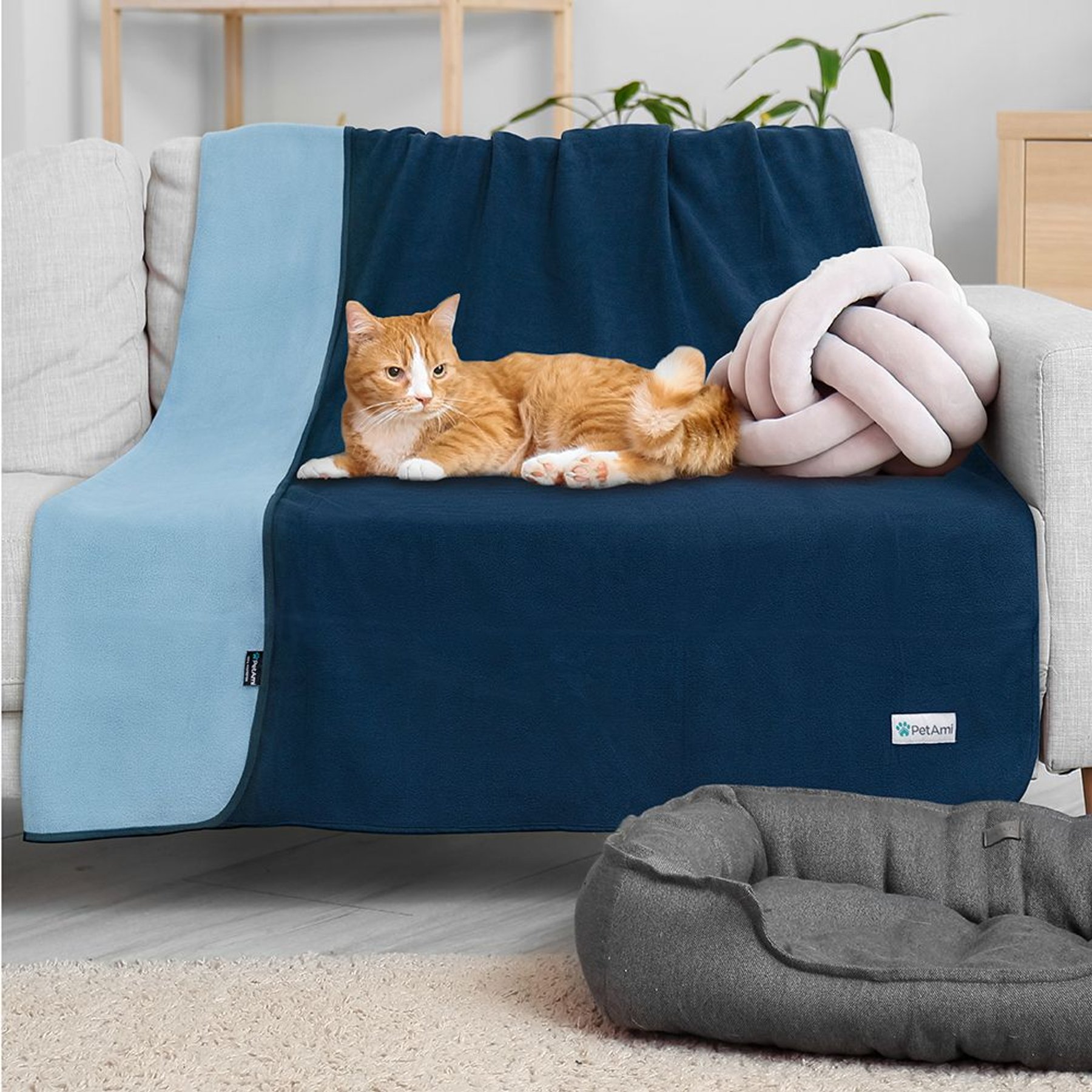 PetAmi Reversible Fleece Waterproof Cat & Dog Blanket
