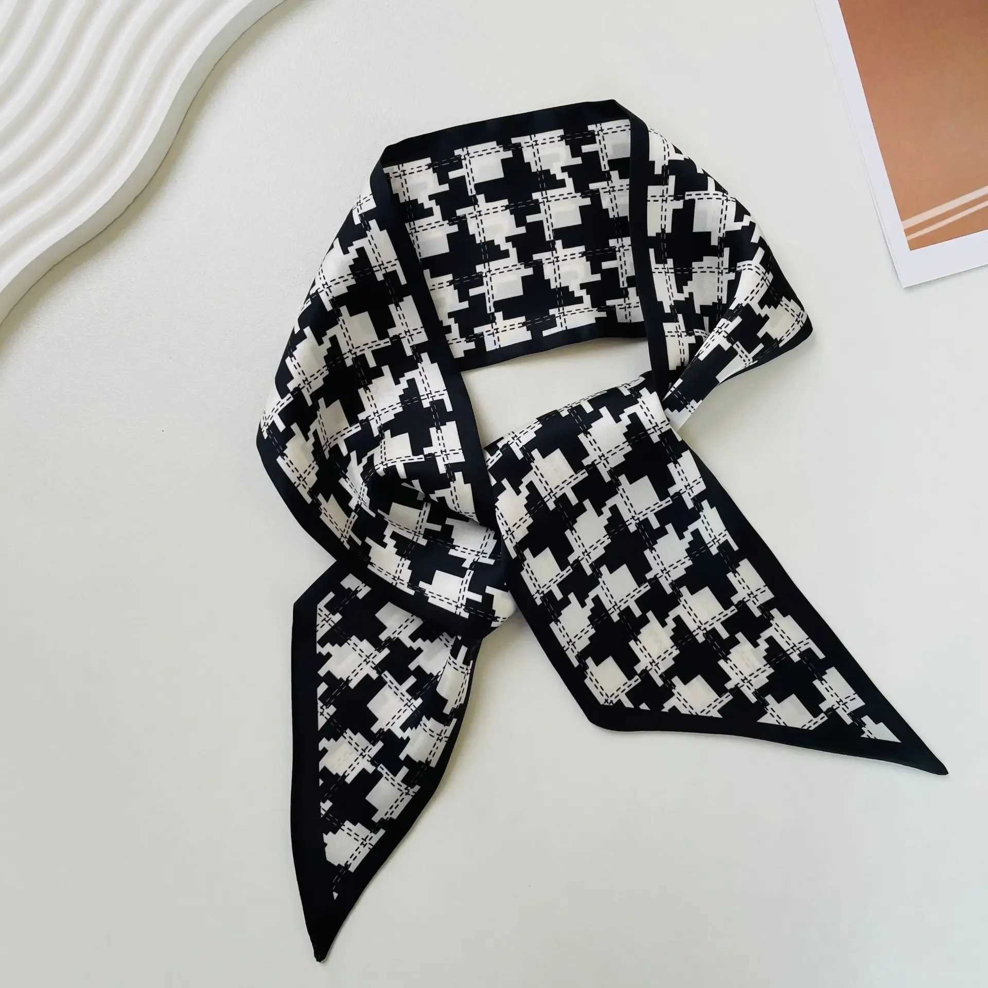Womens scarves womens bags elegant floral patterns spring and summer silk scarves square head and neck headbands collars Y241121