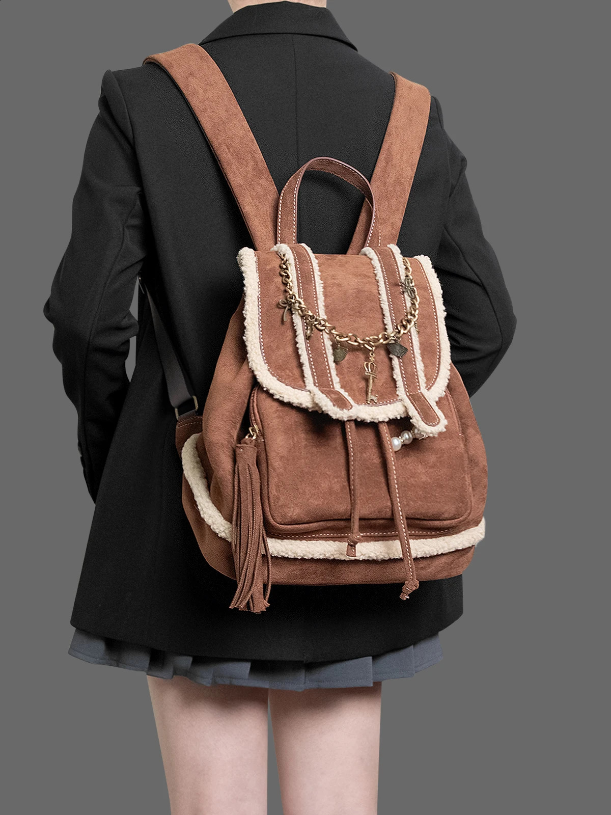 2025S Fashion Designer Vintage Rough Drawstring Backpack Lightweight Plush Schoolbag Suede Lamb Wool Edge Ipad Bag
