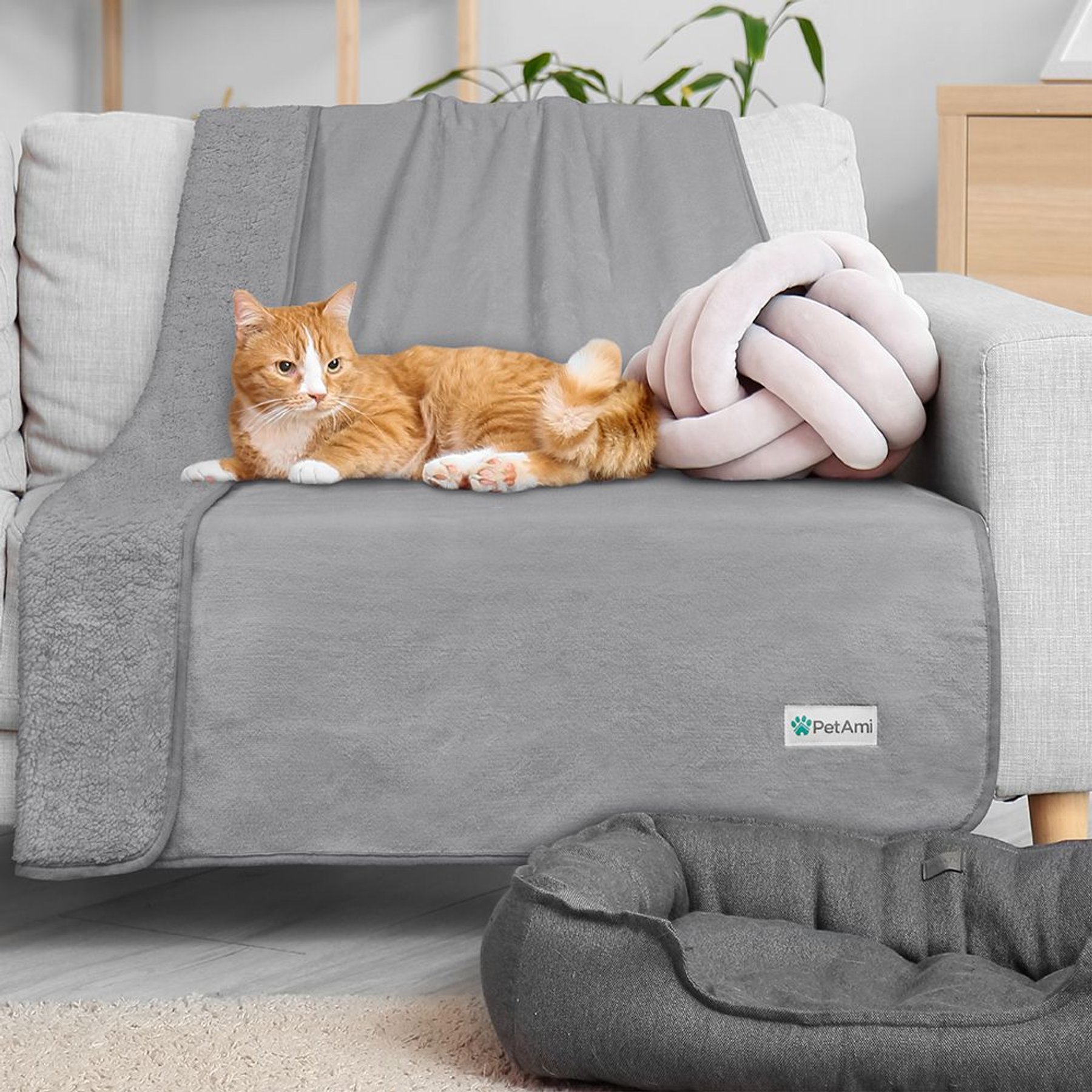 PetAmi Sherpa Fleece Waterproof Cat & Dog Blanket