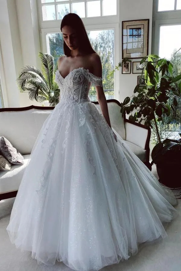 Glitter White Sequined A Line Wedding Dresses Off The Shoulder Sweetheart Lace Appliques Long Tulle Bridal Gown Lace Appliques Open Back Country Garde